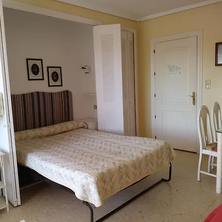 Apartment Retiro 8 *